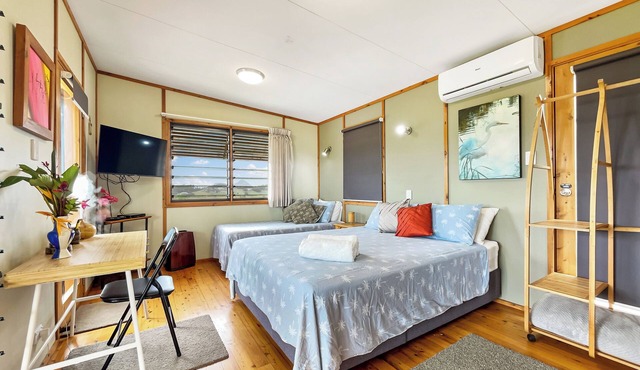 Cooroy - Sunshine Ridge Eco Cottage - Garden Views - 25 mins to Noosa Heads - in Cooroy