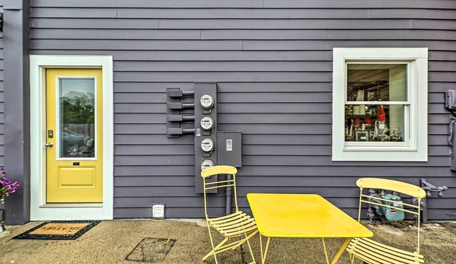 Downtown Grand Haven Apt < 1 Mi to Lake Michigan in Grand Haven
