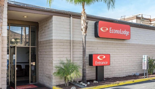 Econo Lodge Lake Elsinore Casino in Lake Elsinore
