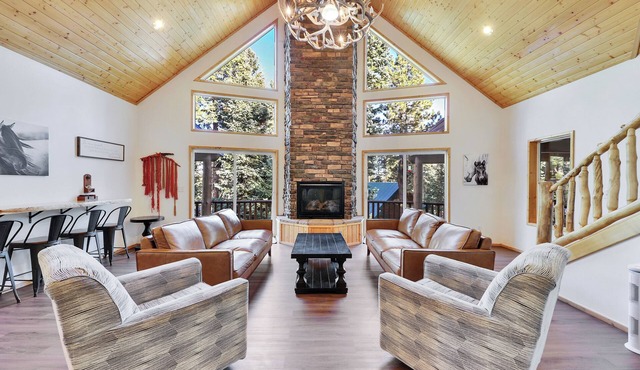Empty Saddle - 6 bedrooms/3.5 baths in Duck Creek Village