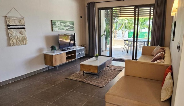 Endless Summer Apartments-Tourism Permit Certified