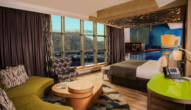 Hennessy Park Hotel