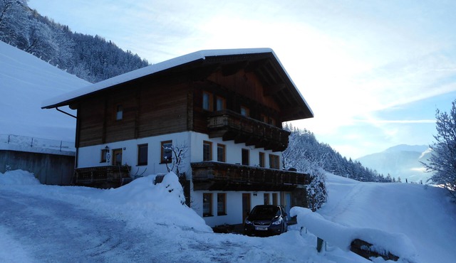 Hillside location with a fantastic panoramic view of Matrei and the mountains, very quiet! in Matrei in Osttirol
