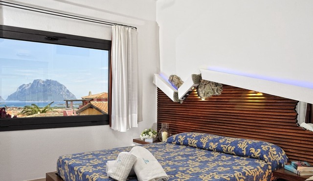 Holiday apartments L'Ea di Lavru SEA VIEW 3-rooms apartment-TOP INTERIOR DESIGN in Porto San Paolo
