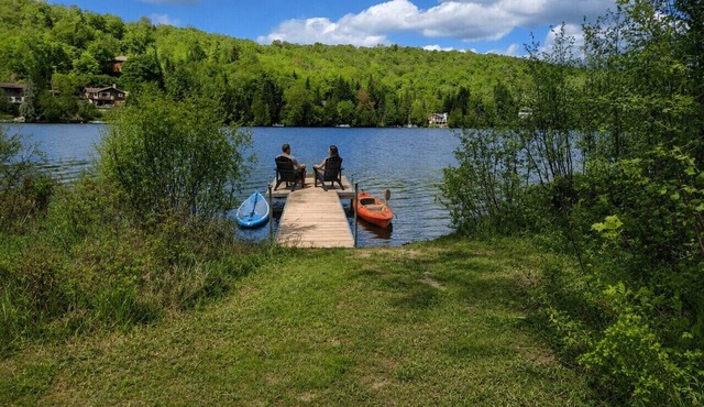 Lake Cabin - 4BR with private SPA, wifi and babyfoot in Saint-Adolphe-d`Howard