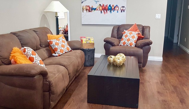 Lower Suite Duplex - 3 Beds/1 Bath By Restaurants, Costco, G P Airport in Grande Prairie