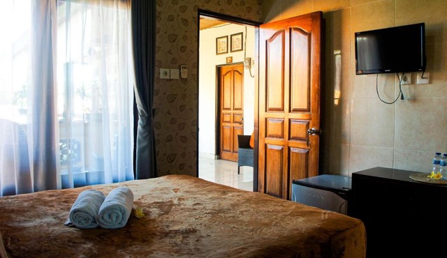 Luna House Legian in Legian