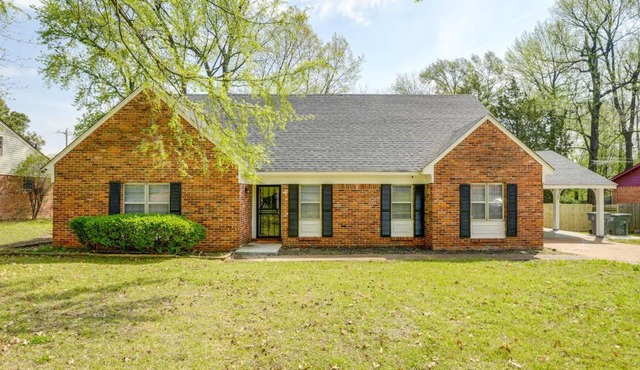 Memphis Vacation Rental - Walk to Graceland! in Memphis
