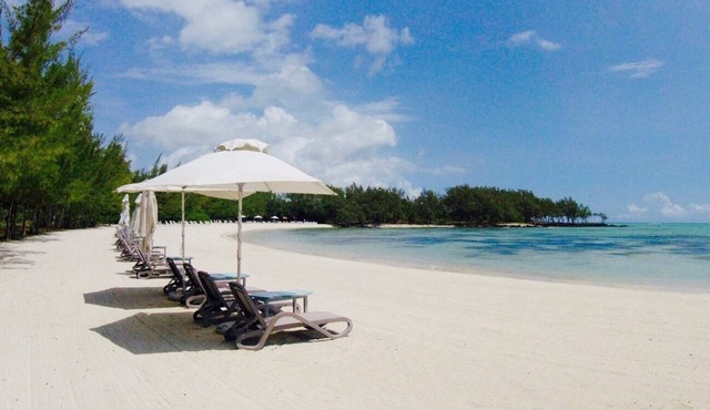 Apartment at Anahita 5*Resort :golf & access to Ile aux Cerfs exclusive beach-1-