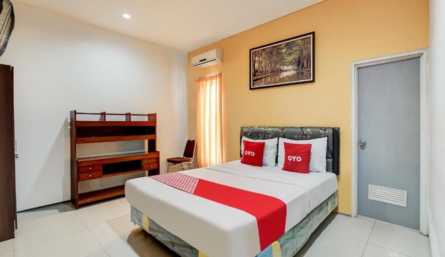 OYO 90935 Rumah Kost Metroliving in Surabaya