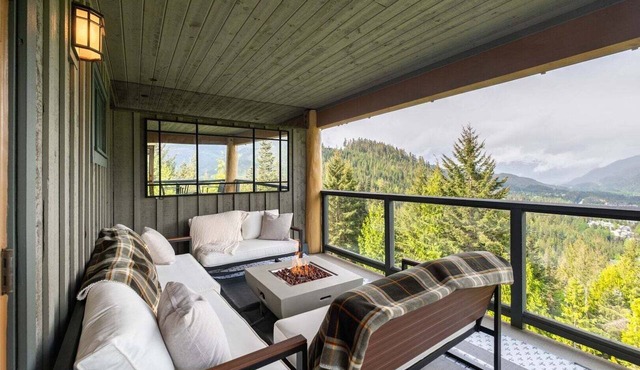 Pets | BBQ | Sundeck | Private garage | Ski-in/out in Whistler