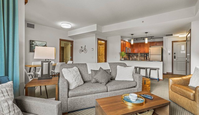 Romantic Mountain Escape – Outdoor Hot Tubs & Private Balcony! in Canmore