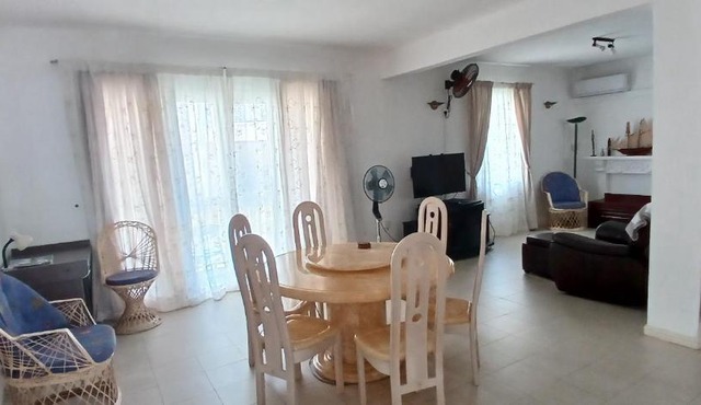 Silver Shell - Stay two minutes from the beach