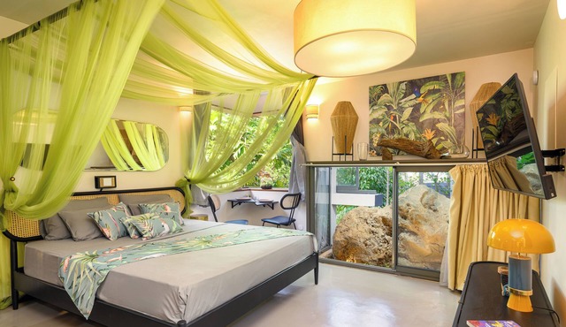 Studio de designer privatif en villa partagée