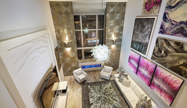 Stunning Remodel 4 BR/3 BA Downtown ,Gaslamp, Petco, Convention Center in San Diego