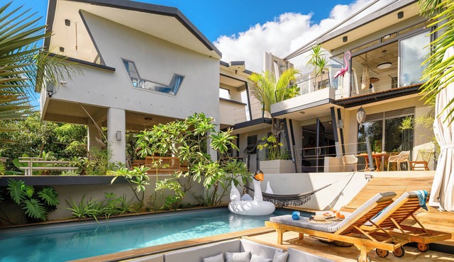 Top Couple studio in shared villa+pool+jacuzzi