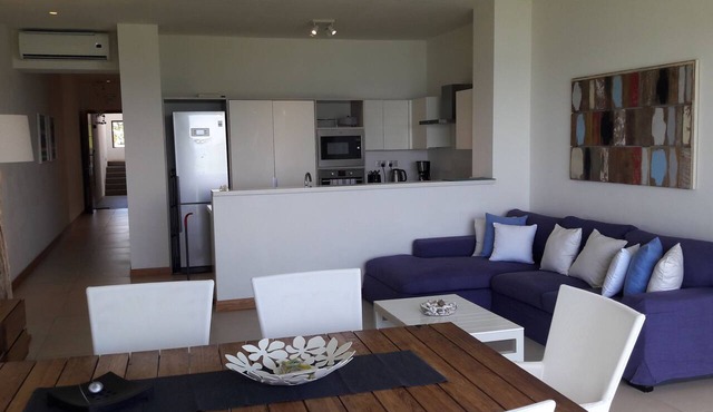 Villasun Seafront Apartment at Cap Ouest