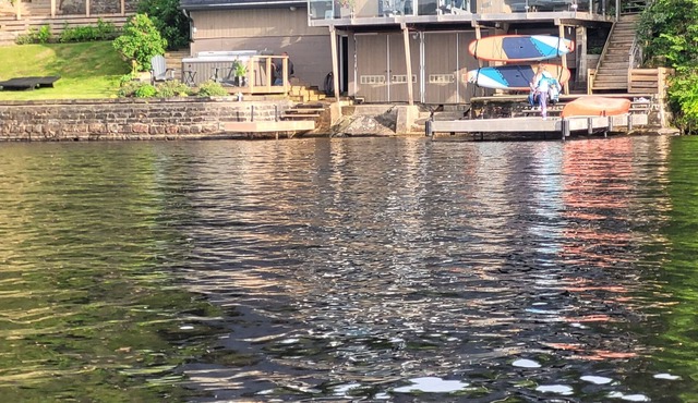 Waterfront reatreat with hot tub, fire pit, basket ball court and playgroung ! in Sprucedale