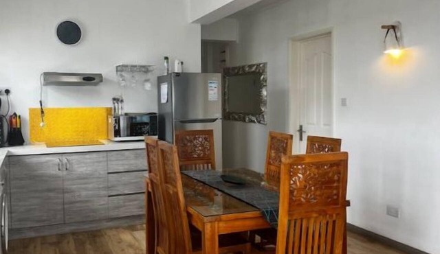 Woody Escape-5 mins walk to the beach-rooftop pool