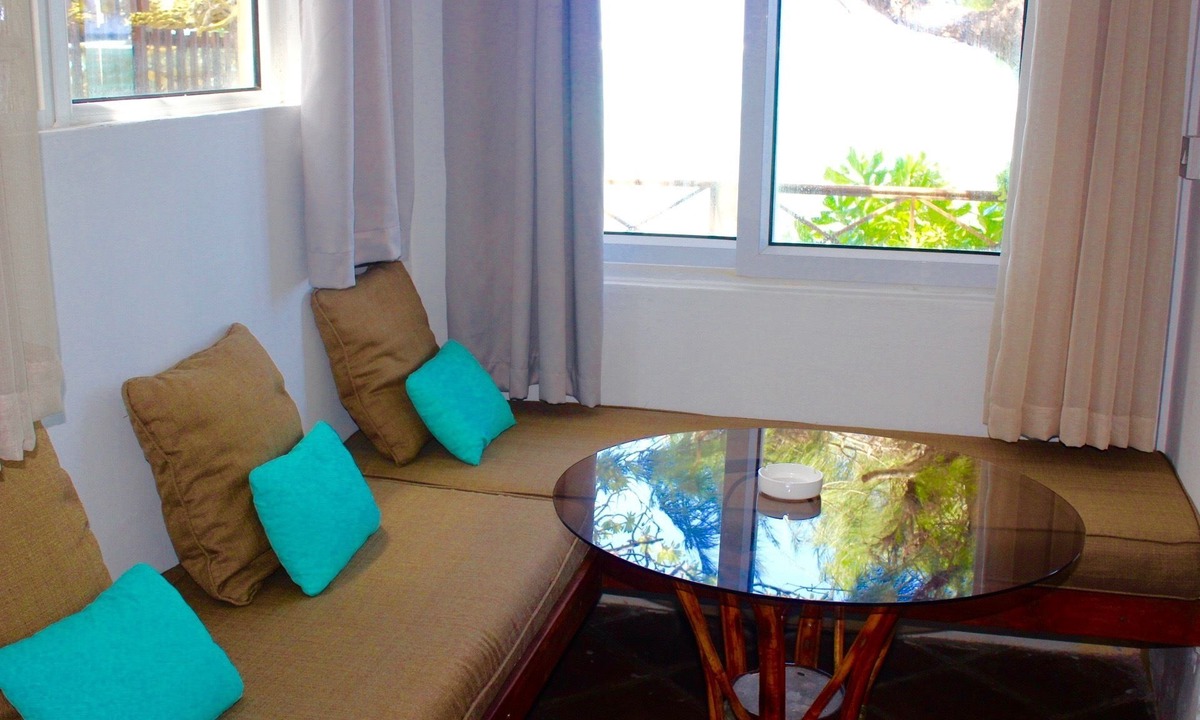 Blue Bay House | Chantauvent Guesthouse