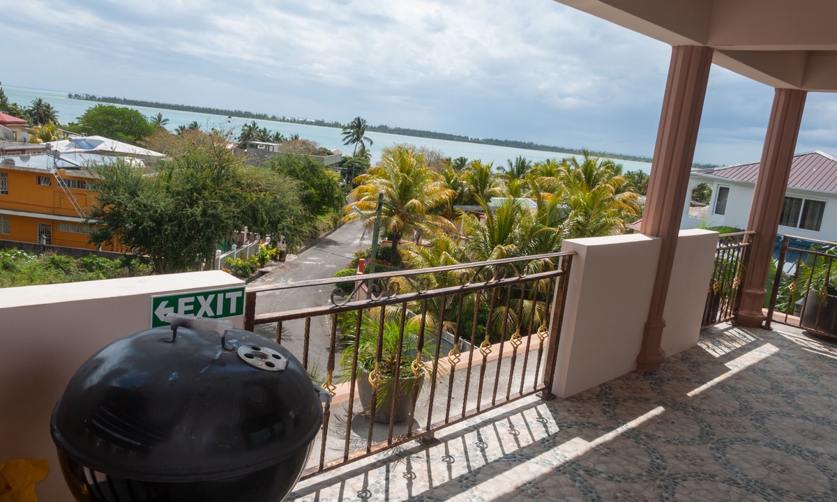 La Gaulette Villa | Blue Pearl Villa