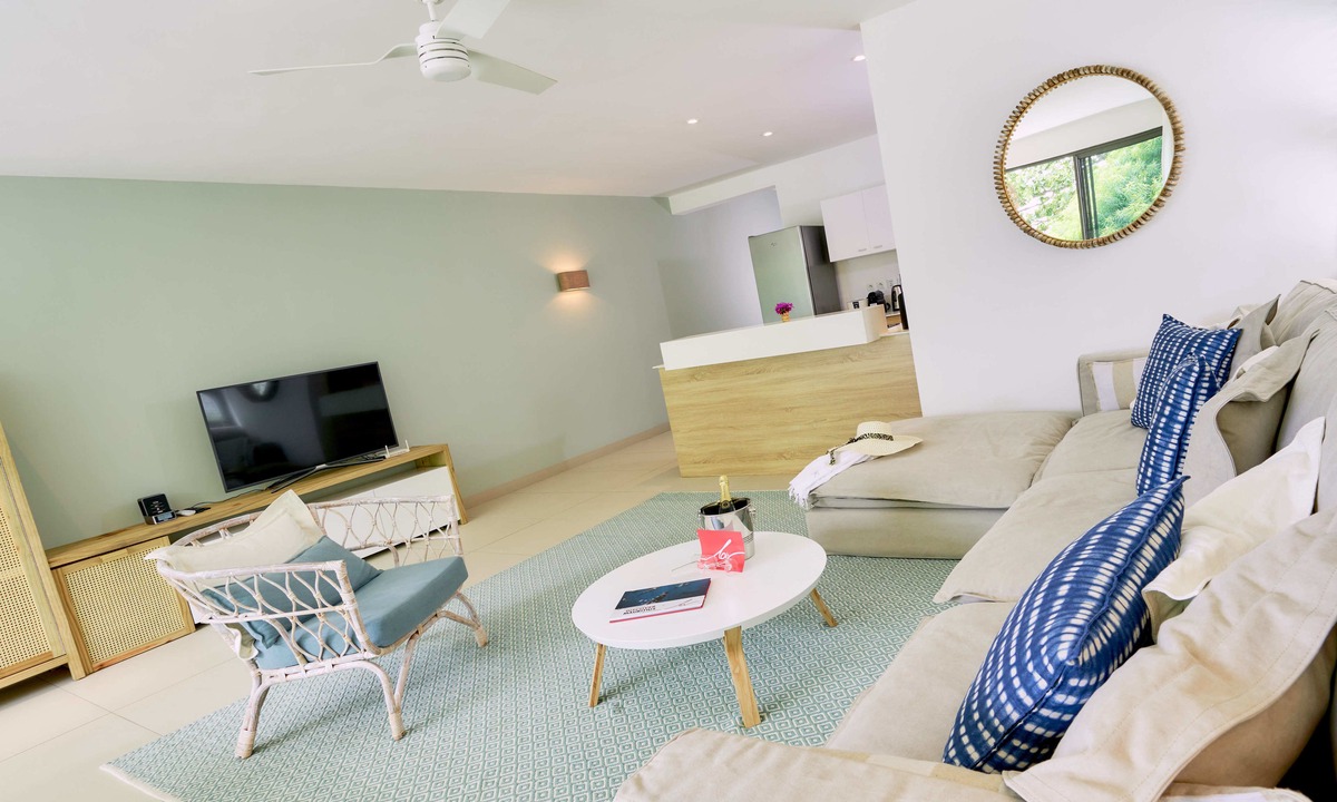 Pointe aux Biches Hotel | Les Estivales Beachfront Suites & Penthouses with LOV
