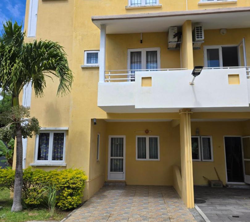 Grand Gaube Apartment | King Parrot Residence Signature Triplex