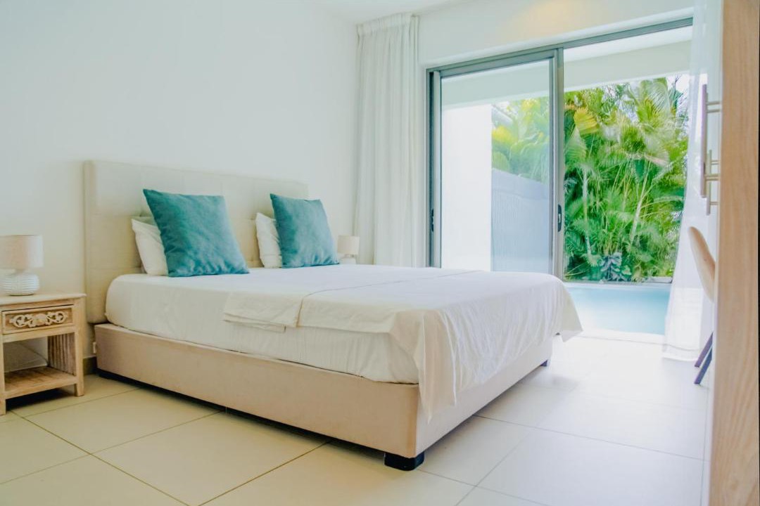 Calodyne Apartment | Seafront apartment