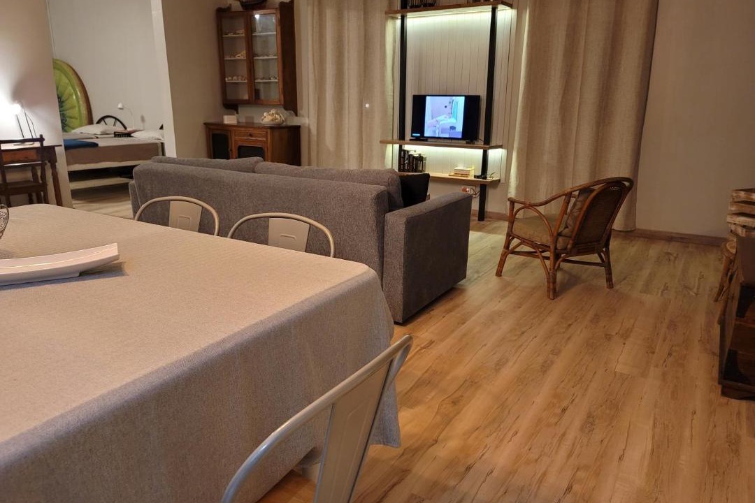 Port Louis Apartment | Lazy Tilapia