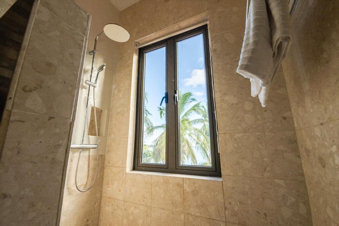 Morcellement Raffray Bed & Breakfast | The White Villa Beachfront and Sunset Luxury