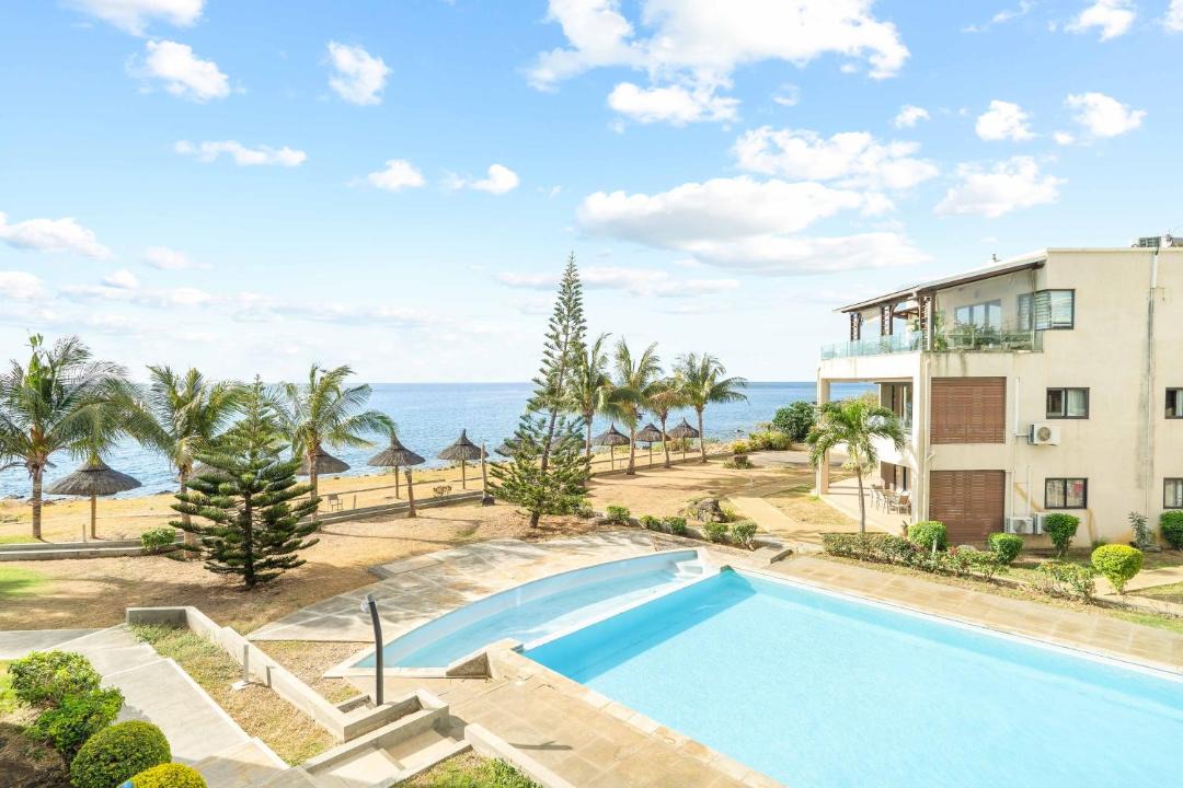 Flic-en-Flac Apartment | Seascape - 3 Chambres et Piscine, en bord de mer