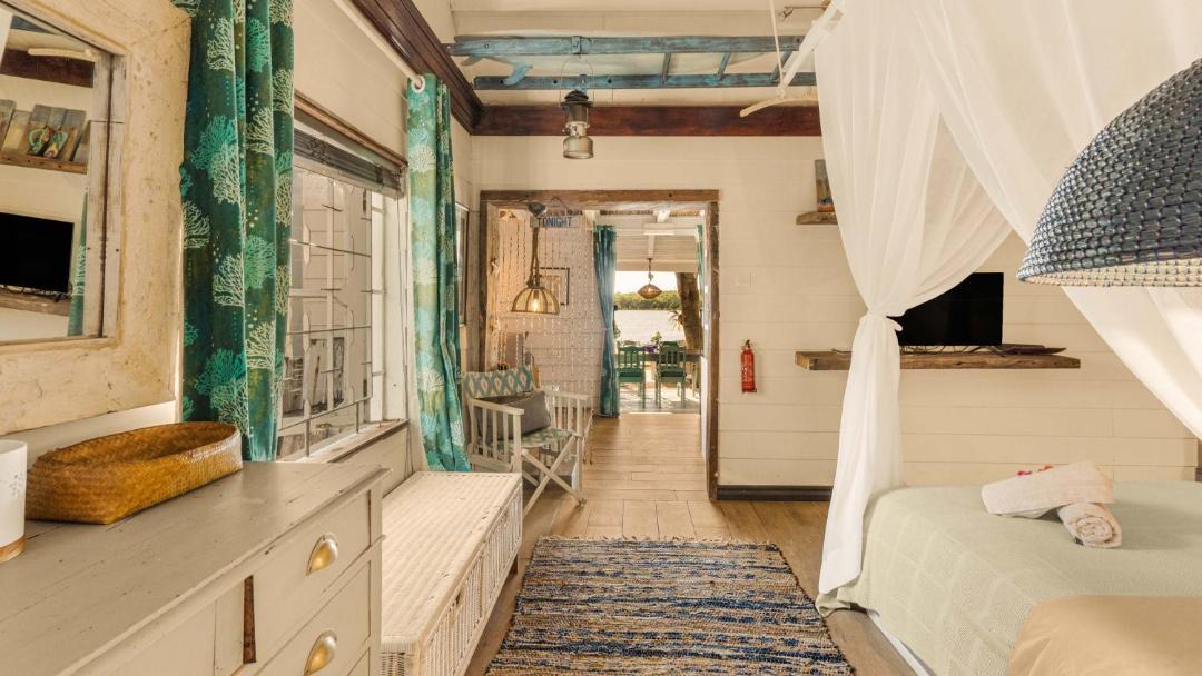 La Mivoie House | The Fisherman’s Cabin – Îlot Fortier – Seafront