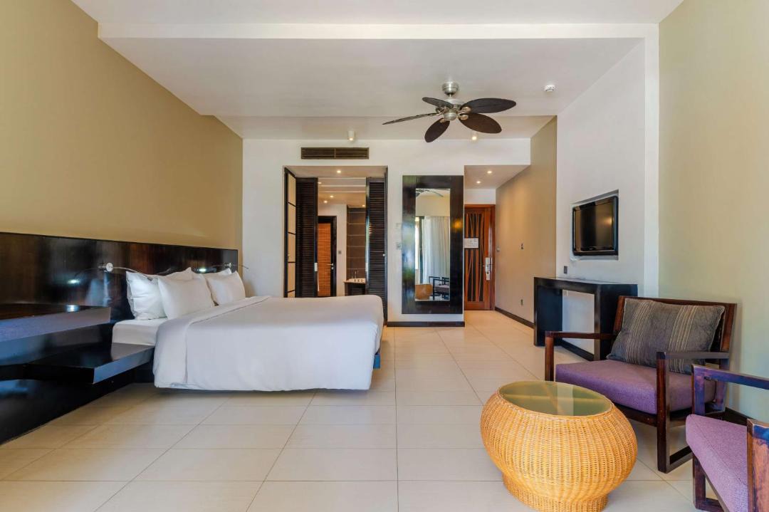 Quatre Cocos Hotel | Crystals Beach Resort Belle Mare, a member of Radisson Individuals