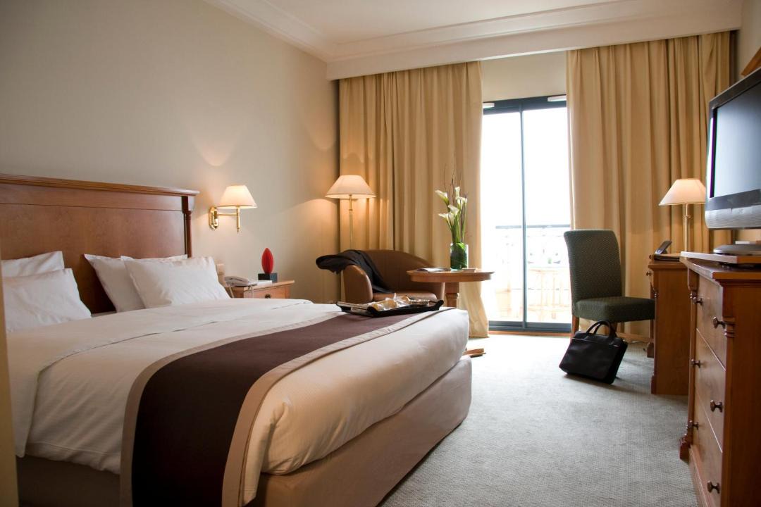 Les Berges du Lac Hotel | Concorde Les Berges du Lac