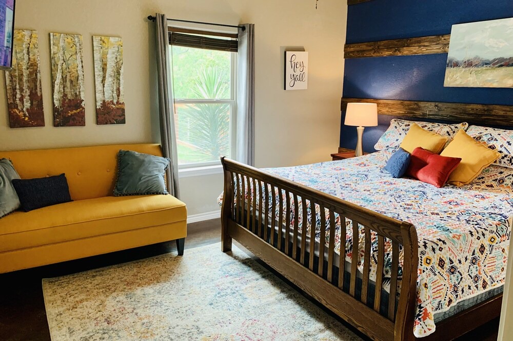 Photo of Bedroom in Bastrop