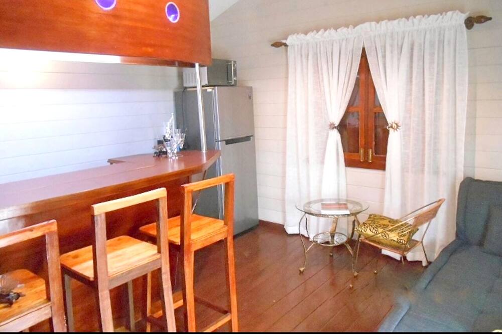 Photo of Livingroom in Albion