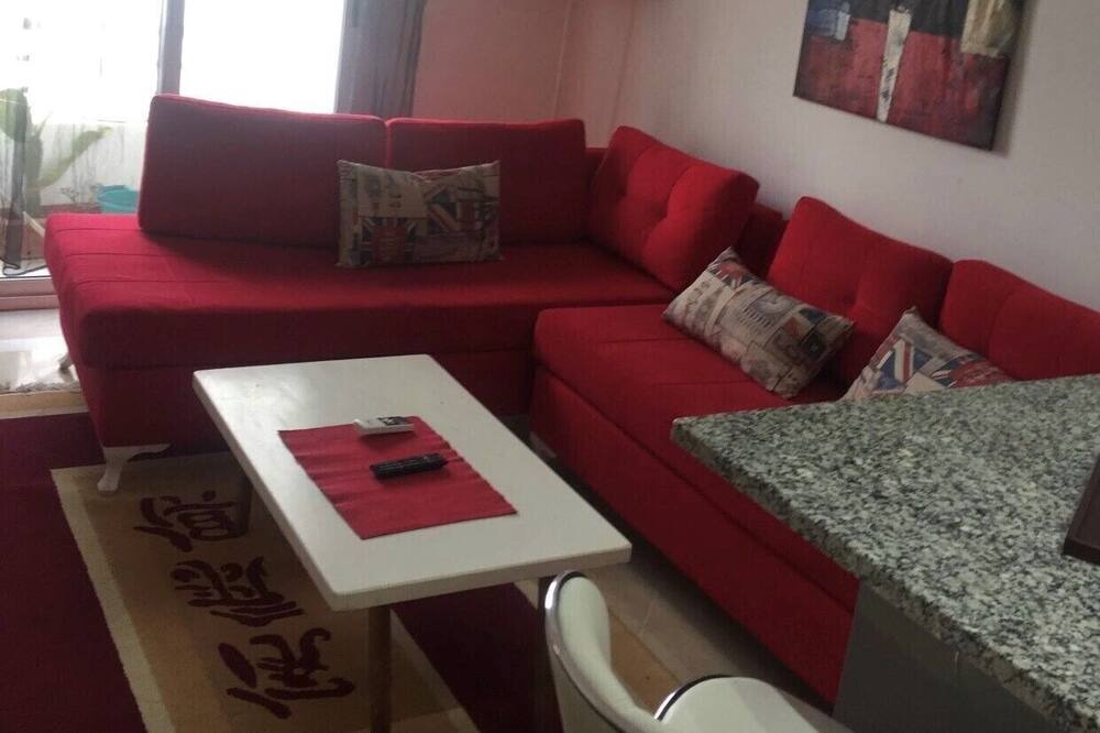 Photo of Livingroom in Ennasr