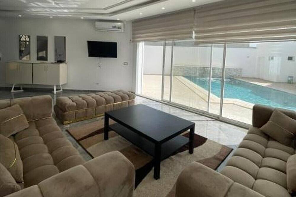 Photo of Livingroom in Aghir