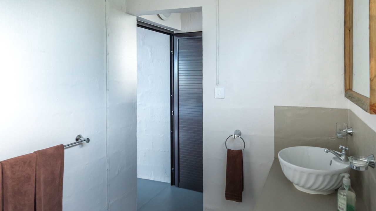 Photo of Bathroom in Grand River South East