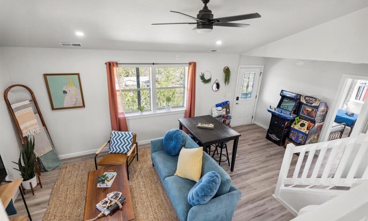 Photo of Livingroom in Leander