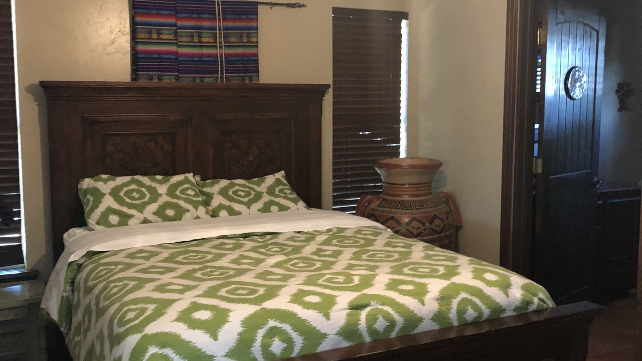 Photo of Bedroom in Uvalde