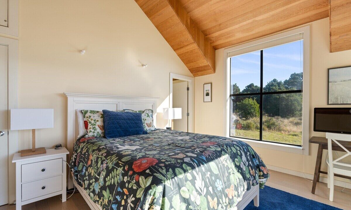Photo of Bedroom in Sea Ranch