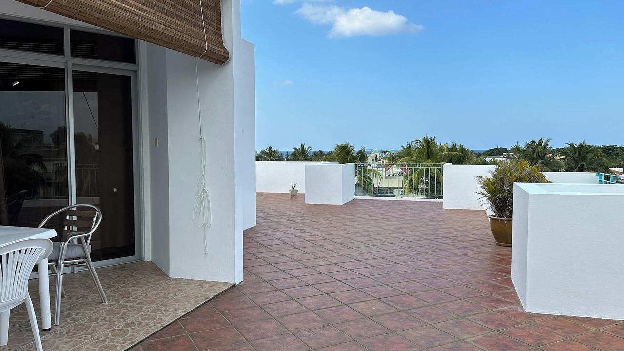 Photo of Patio Balcony in Blue Bay