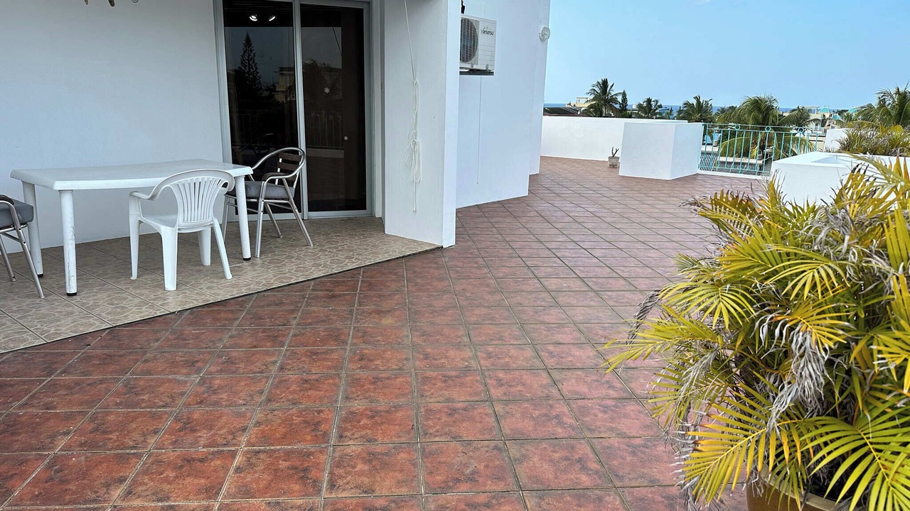 Photo of Patio Balcony in Blue Bay