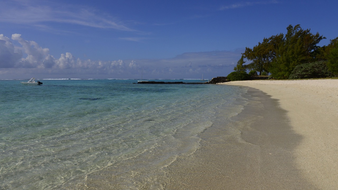 Photo of Others in Blue Bay