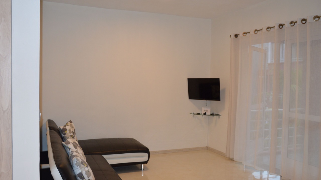 Photo of Livingroom in Pereybere