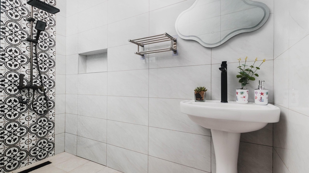 Photo of Bathroom in Albion
