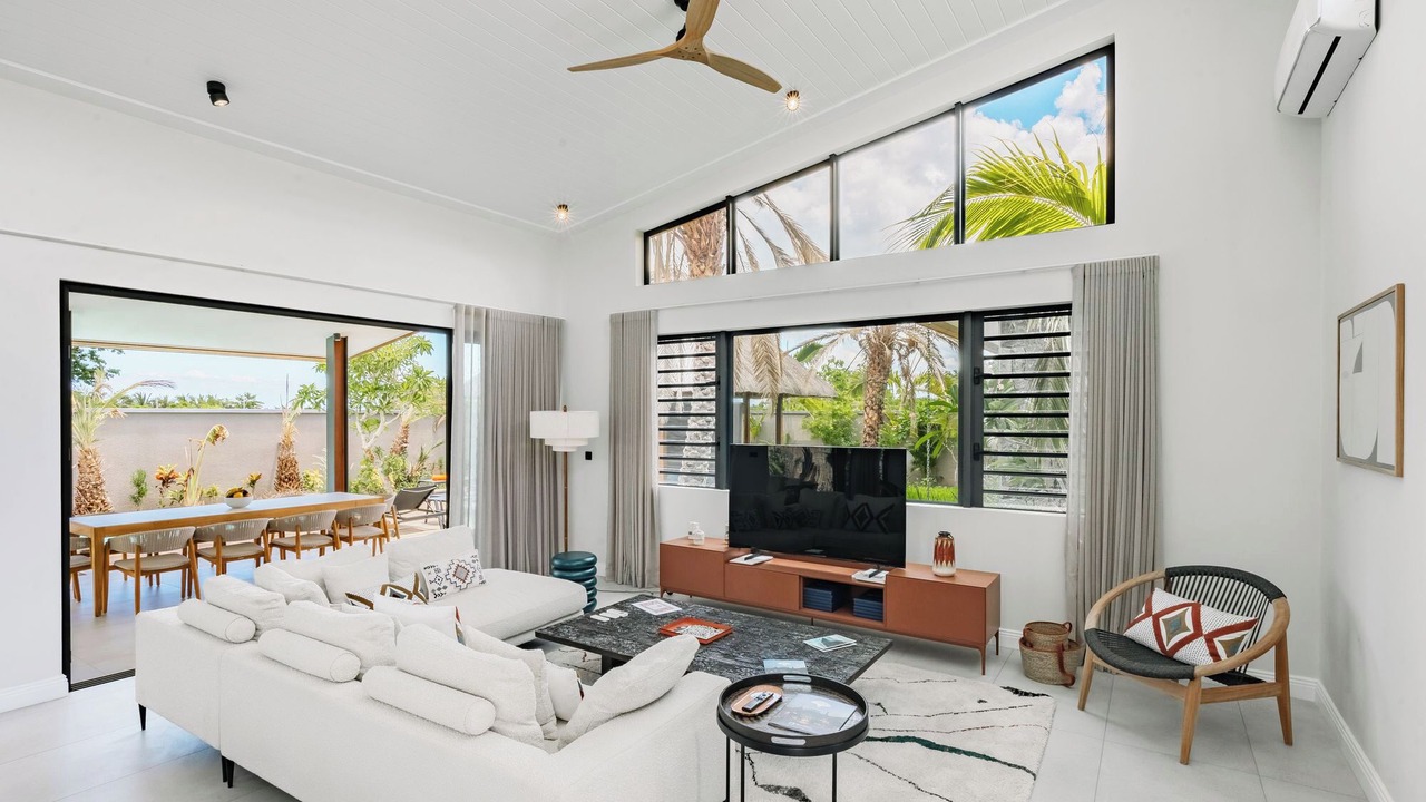 Photo of Livingroom in Tamarin