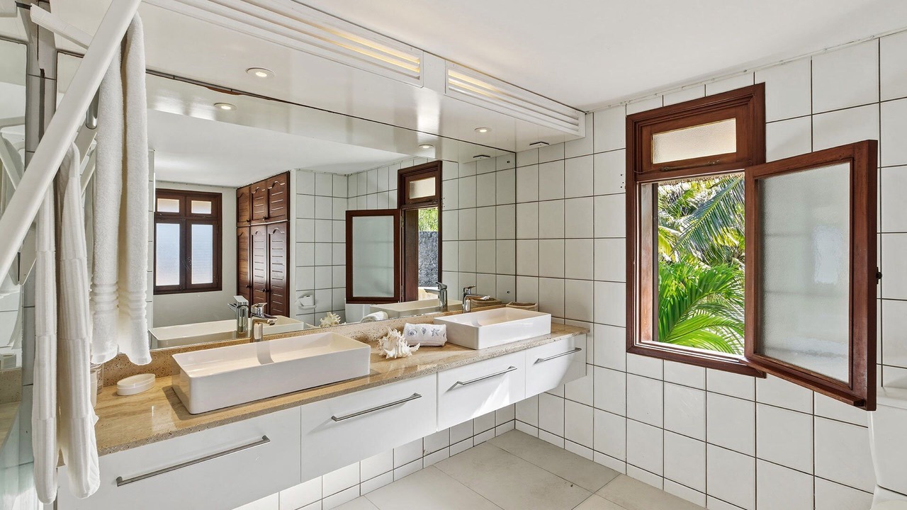 Photo of Bathroom in Poste Lafayette