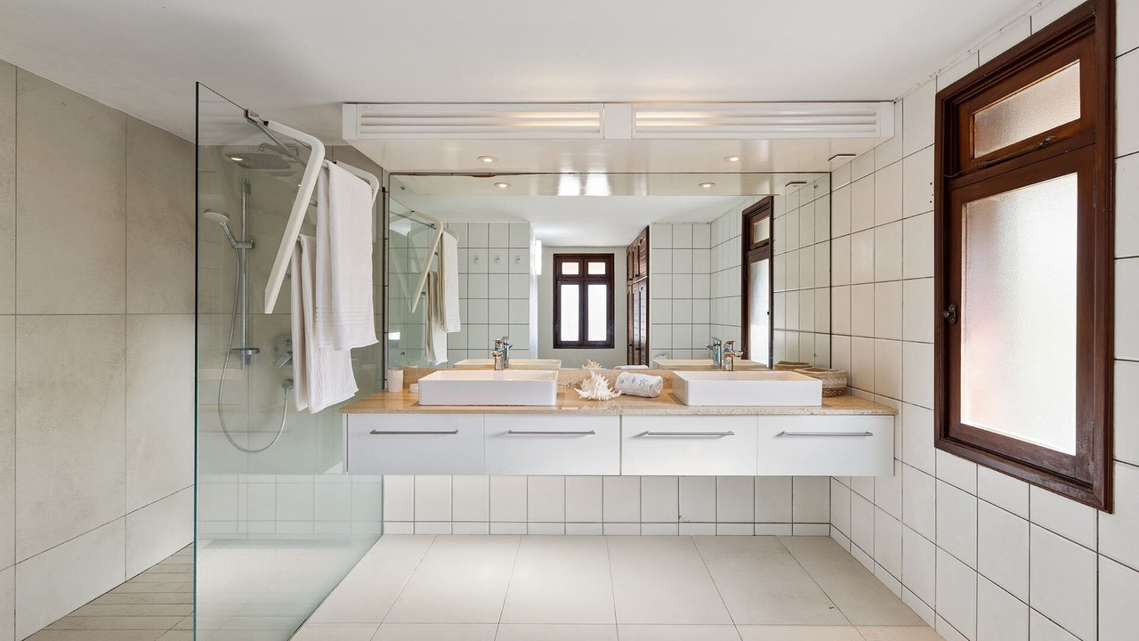 Photo of Bathroom in Poste Lafayette